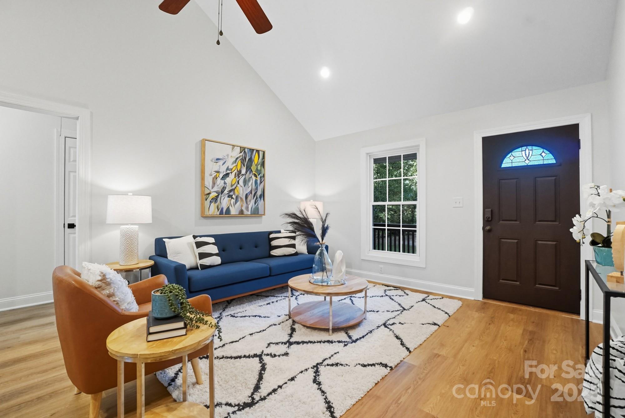 324 West Shiloh Unity Road Lancaster, SC 29720 - Photo 6 of 28 a living room with furniture and a window