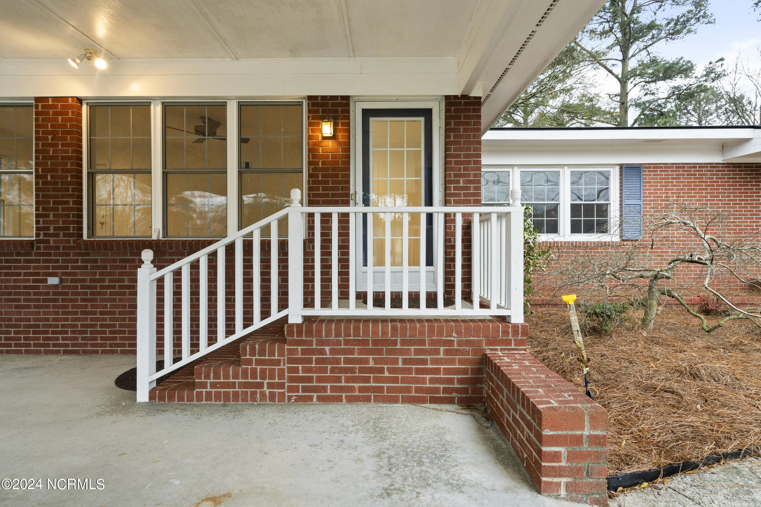 304 West Wards Bridge Road Warsaw, NC 28398 - Photo 8 of 59 mls-DSC05286