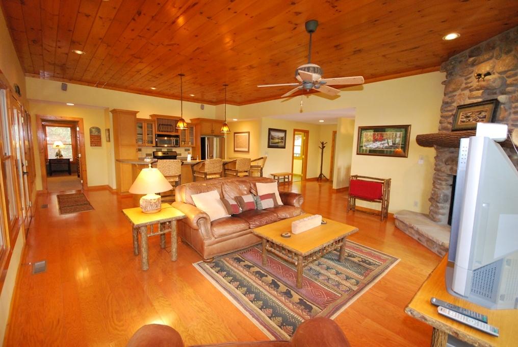645 Ivy Road Gatlinburg, TN 37738 - Photo 16 of 36 I6
