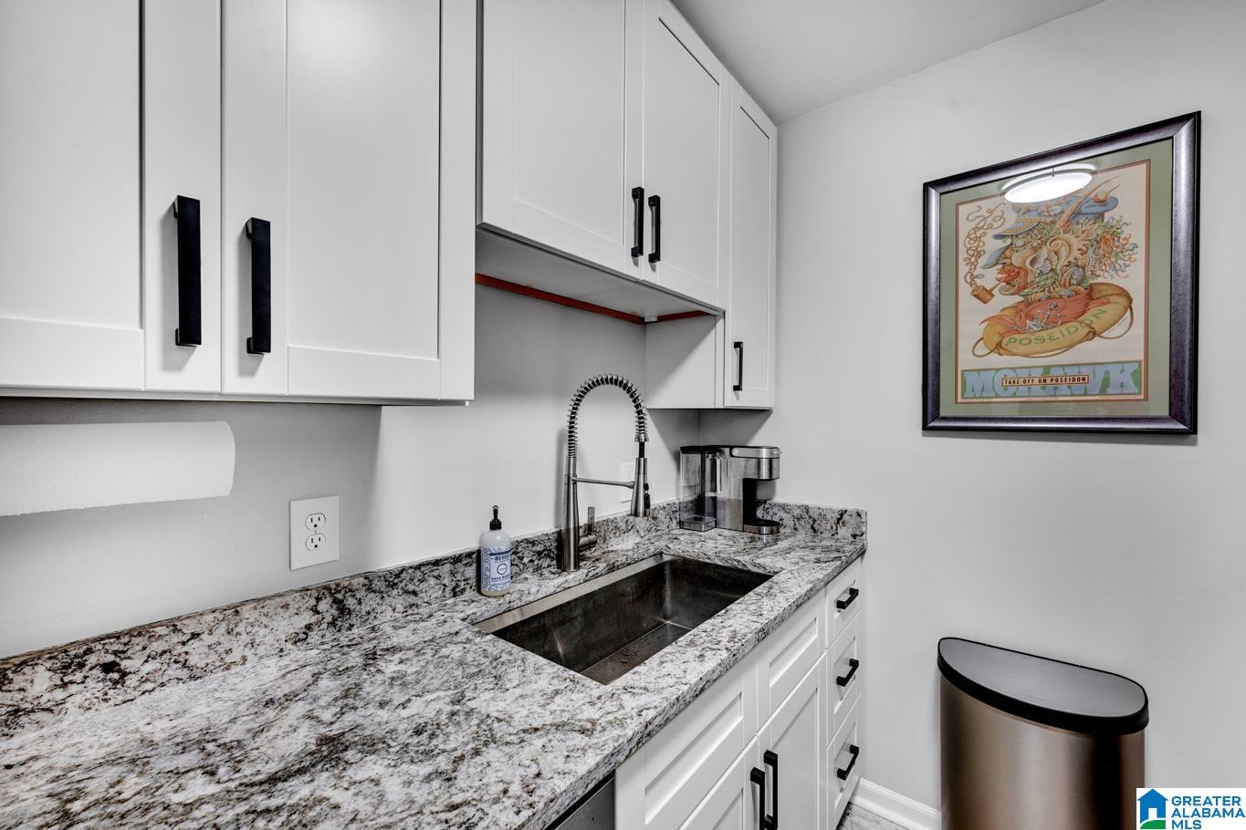 3350 Altamont Road South, Unit E19 Birmingham, AL 35205 - Photo 14 of 22