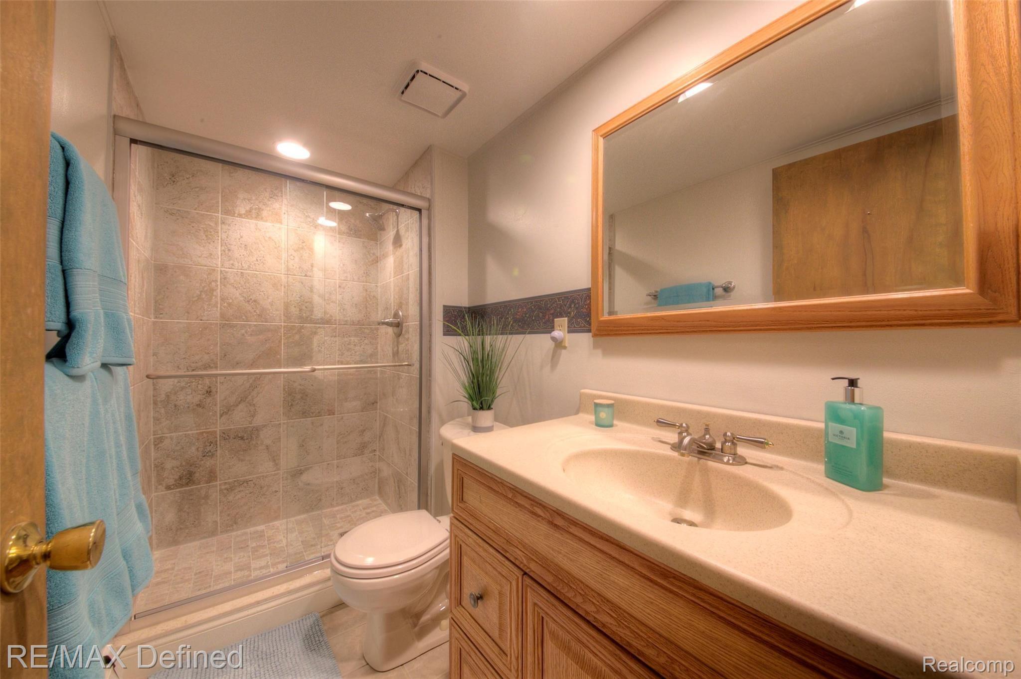8175 Foster Road Clarkston, MI 48346 - Photo 53 of 65 Lower Level bathroom