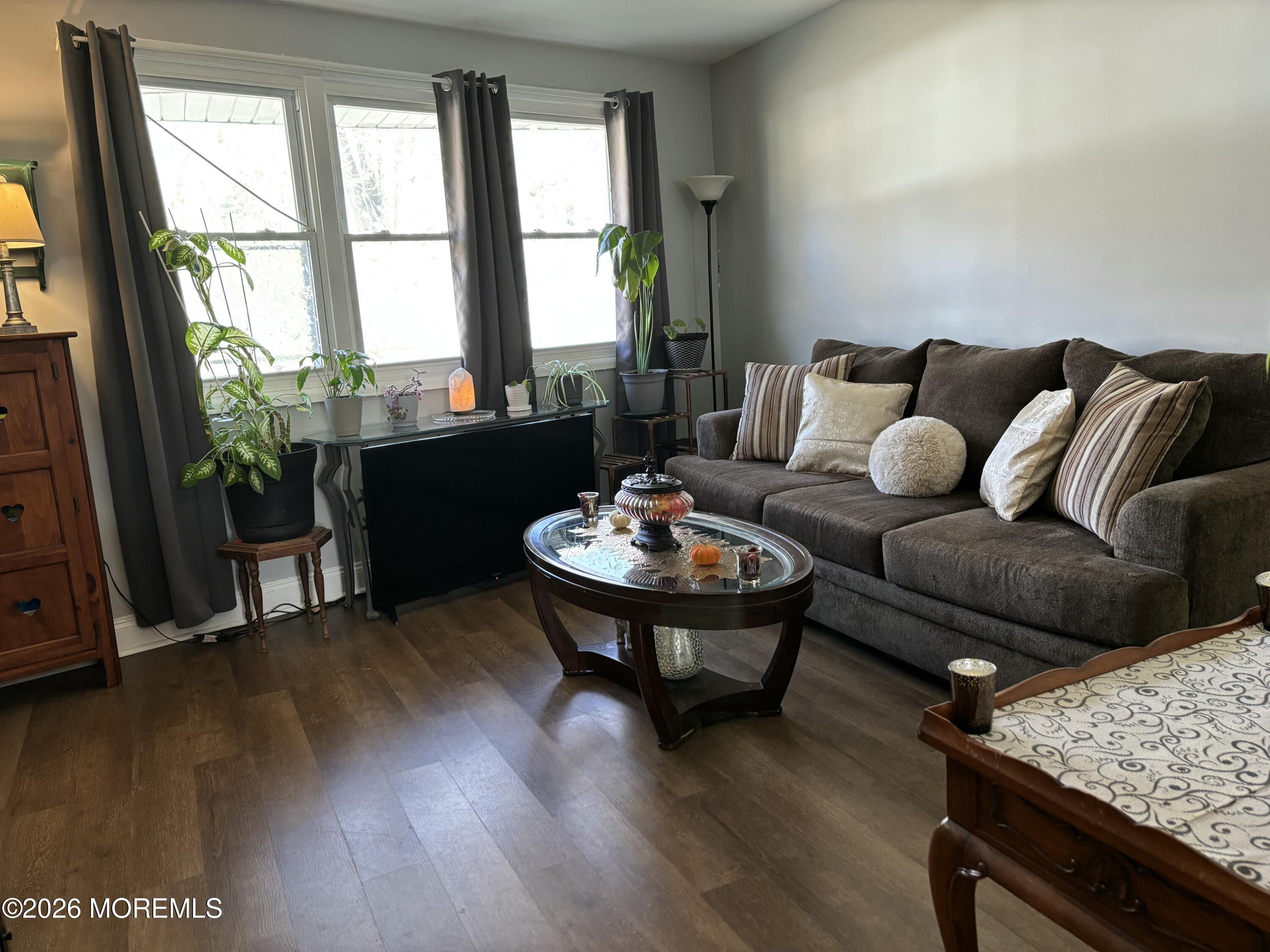 147 Lemmon Avenue Pemberton, NJ 08068 - Photo 4 of 23 IMG_8664