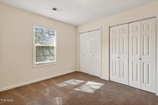 $515,000 | 624 Glen Oaks Place, Gray, TN 37615