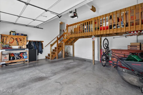 $515,000 | 624 Glen Oaks Place, Gray, TN 37615