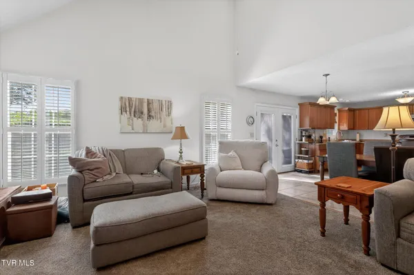 $515,000 | 624 Glen Oaks Place, Gray, TN 37615