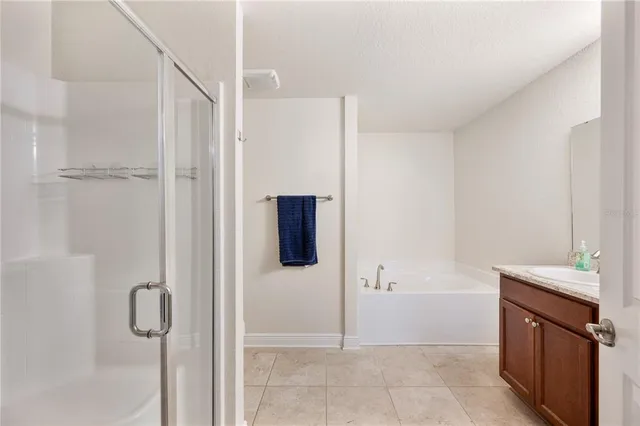 $380,000 | 4734 Lathloa Loop, Lakeland, FL 33811