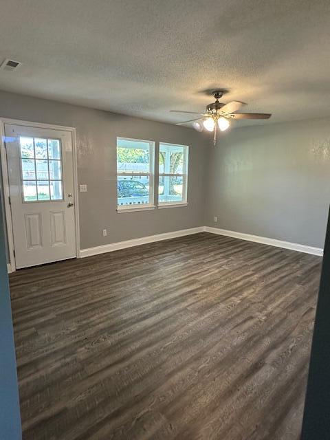 102 Danny Drive Jasper, TN 37347 - Photo 5 of 12 Danny Drive 11
