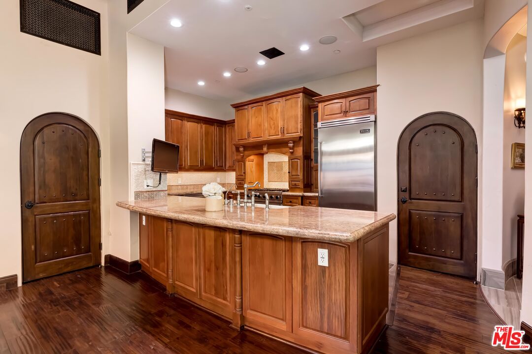 11937 Sunset Boulevard, Unit 5 Los Angeles, CA 90049 - Photo 11 of 54