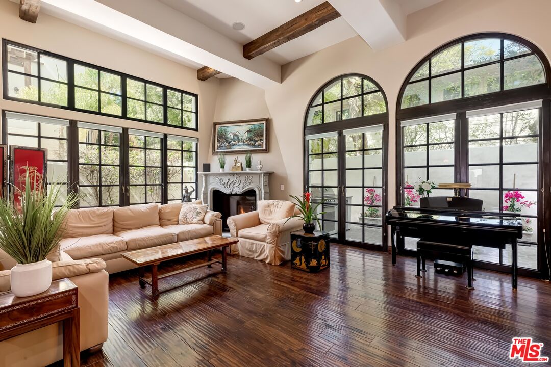 11937 Sunset Boulevard, Unit 5 Los Angeles, CA 90049 - Photo 4 of 54