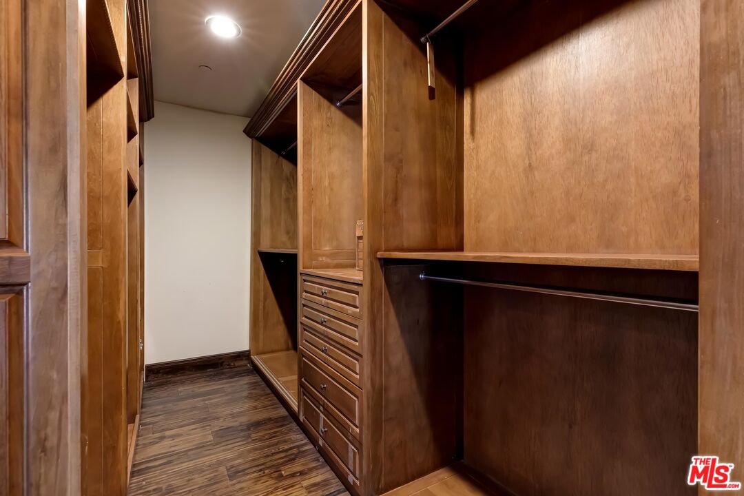 11937 Sunset Boulevard, Unit 5 Los Angeles, CA 90049 - Photo 31 of 54