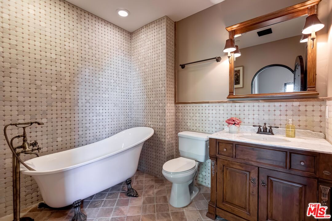 11937 Sunset Boulevard, Unit 5 Los Angeles, CA 90049 - Photo 37 of 54