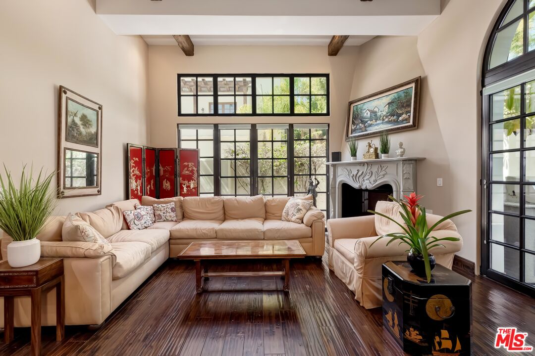 11937 Sunset Boulevard, Unit 5 Los Angeles, CA 90049 - Photo 5 of 54