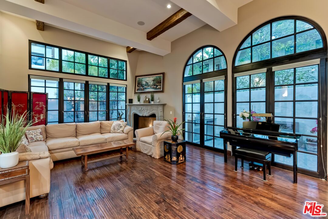 11937 Sunset Boulevard, Unit 5 Los Angeles, CA 90049 - Photo 43 of 54