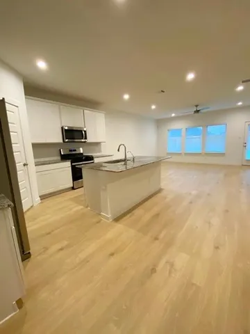 $2,425 | 4971 Edgewood Drive, Arcola, TX 77545