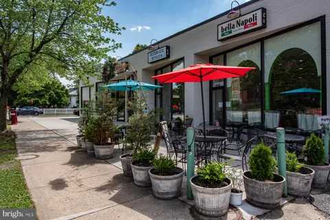 $385,000 | 6 Ashby Street, Unit C, Alexandria, VA 22305