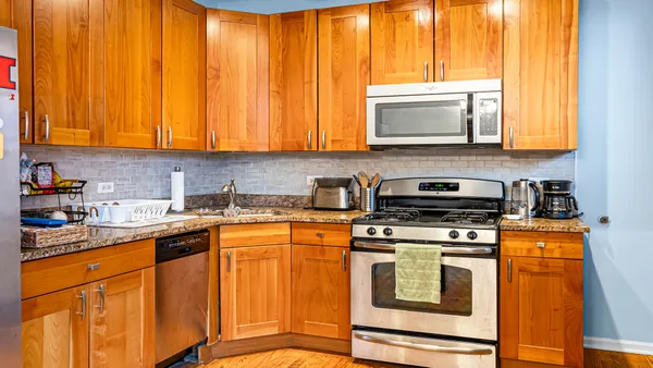 $325,000 | 39 North Paulina Street, Unit 2, Chicago, IL 60612