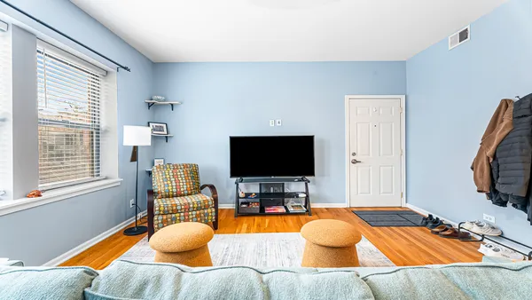 $325,000 | 39 North Paulina Street, Unit 2, Chicago, IL 60612