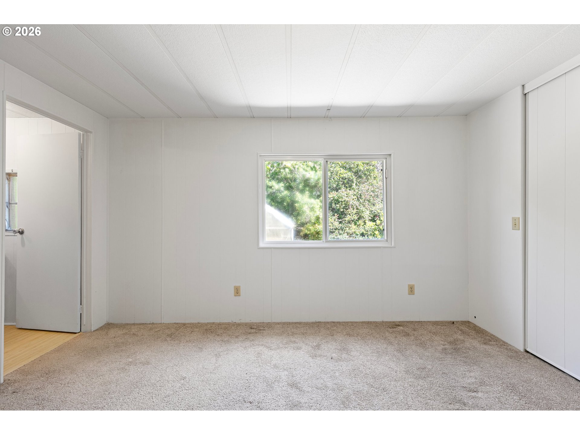 1600 Rhododendron Drive, Unit 429 Florence, OR 97439 - Photo 25 of 47 an empty room with a window