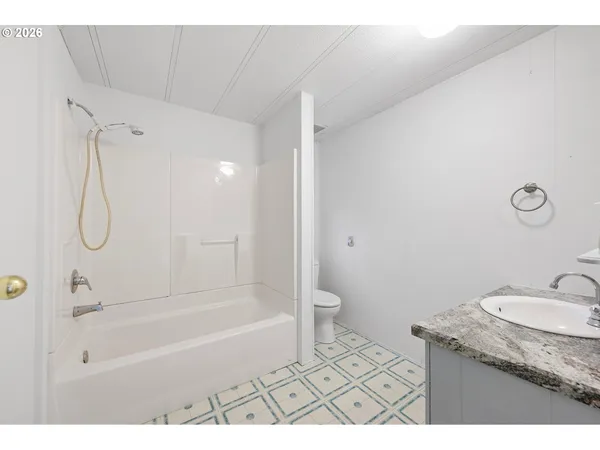 $220,000 | 1600 Rhododendron Drive, Unit 429, Florence, OR 97439