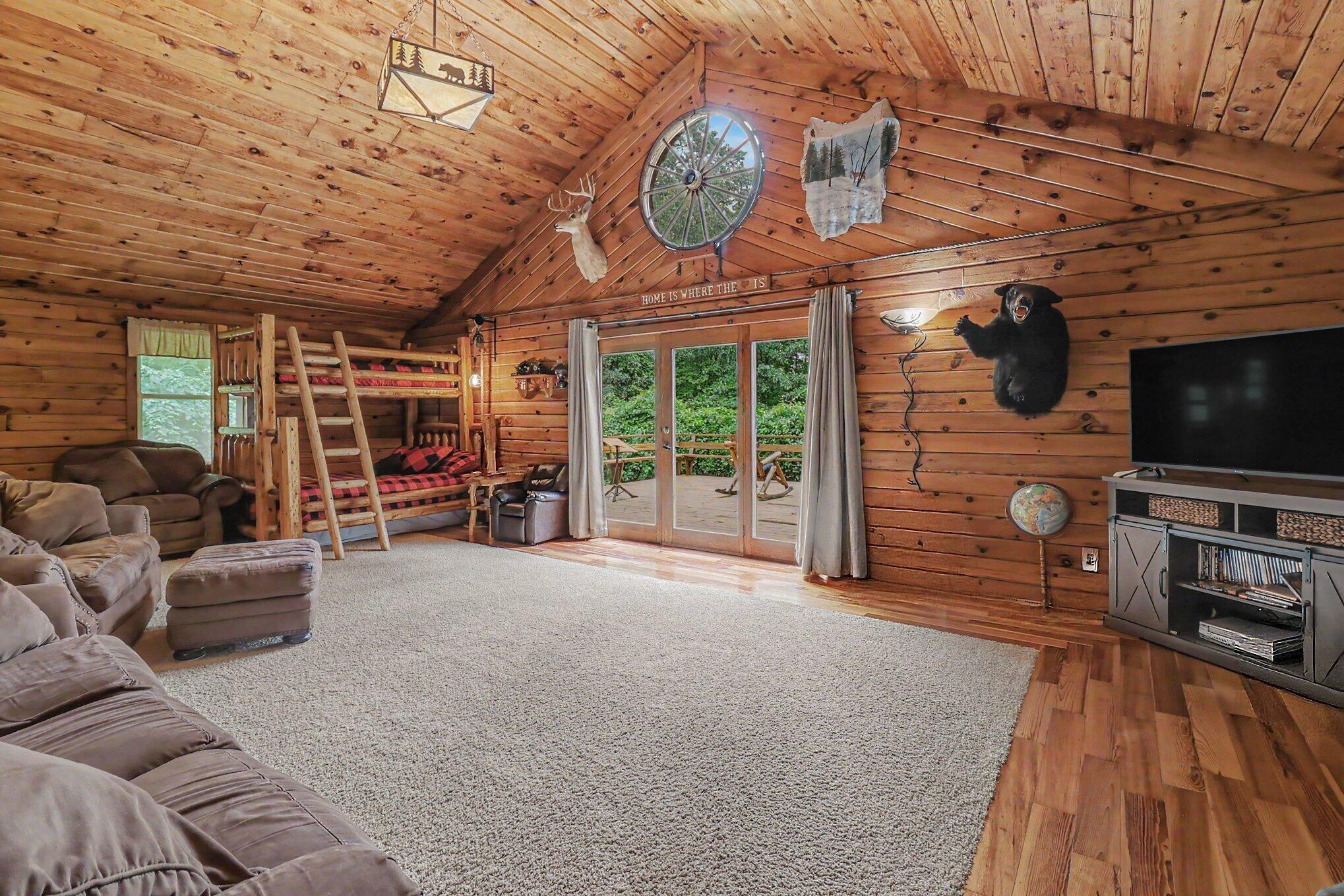 1384 Olson Road Manistee, MI 49660 - Photo 6 of 35 Living Area