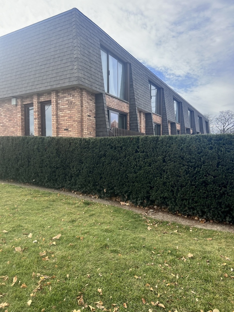 1988 Green Bay Road, Unit 3 Highland Park, IL 60035 - Photo 1 of 11
