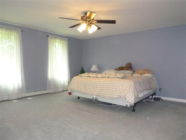 841 Moore Road New Braintree, MA 01531 - Photo 14 of 19