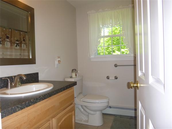 841 Moore Road New Braintree, MA 01531 - Photo 16 of 19