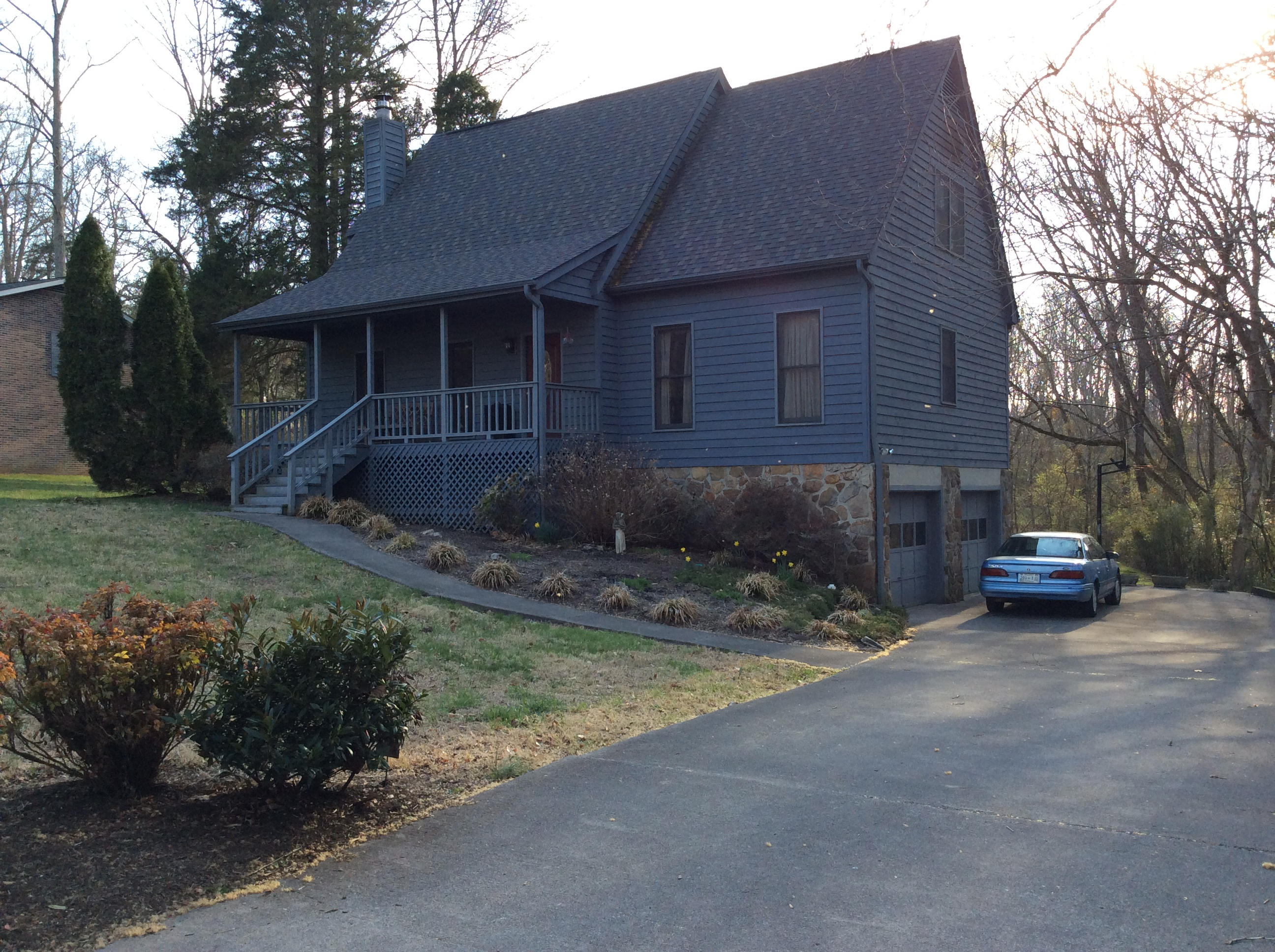 110 Baypath Drive Oak Ridge, TN 37830 - Photo 4 of 40 Front