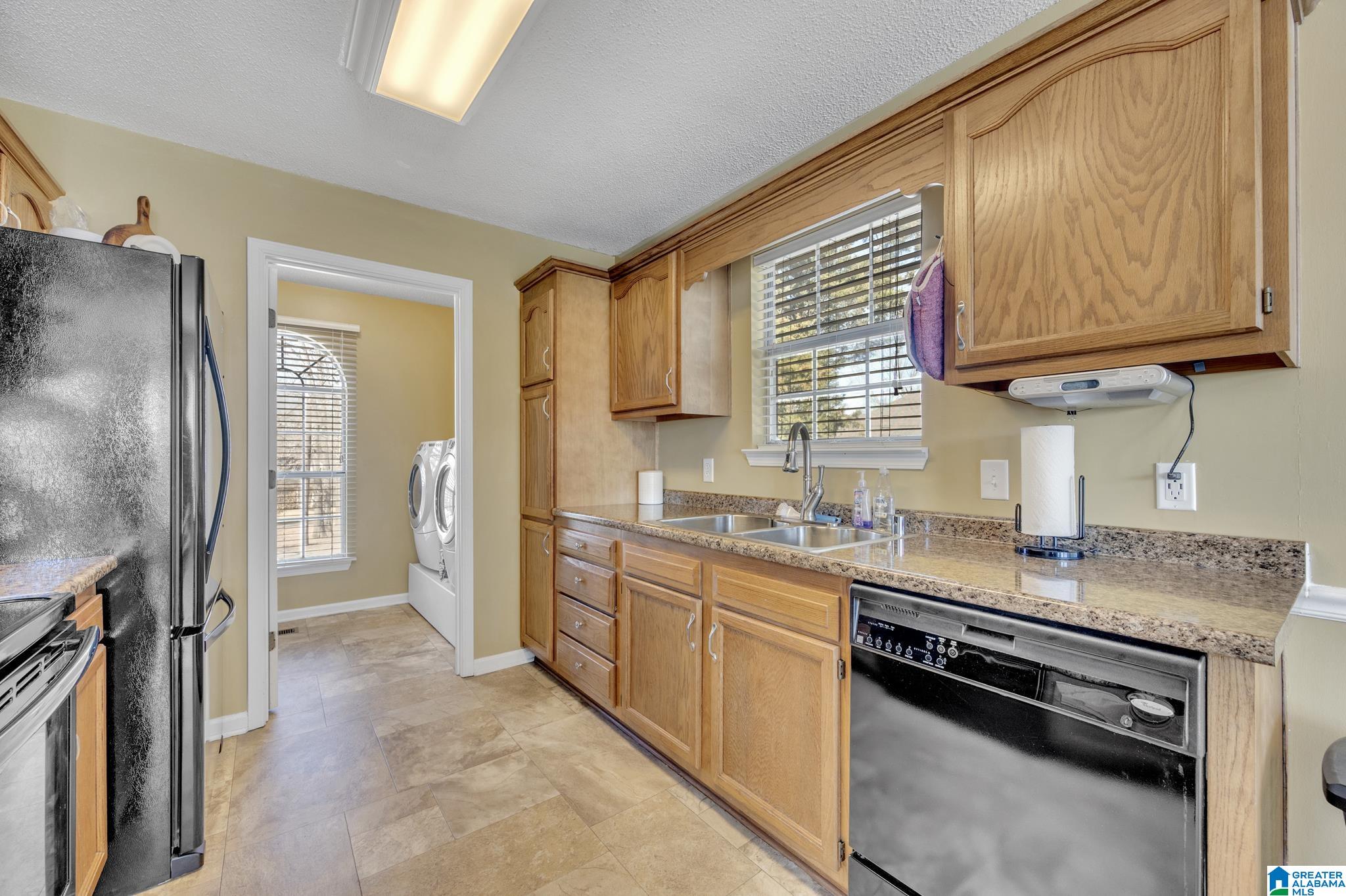 360 Hickory Road Gardendale, AL 35071 - Photo 15 of 35