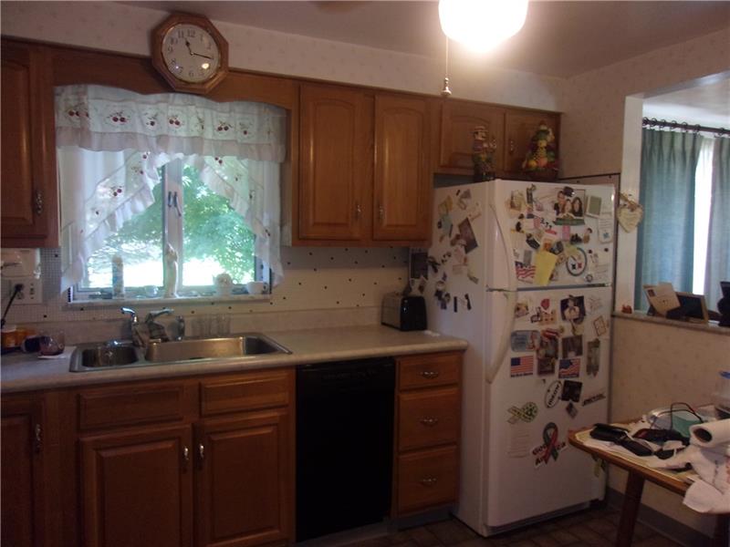 1151 Richard Road Irwin, PA 15642 - Photo 6 of 7 Gallery Image 6
