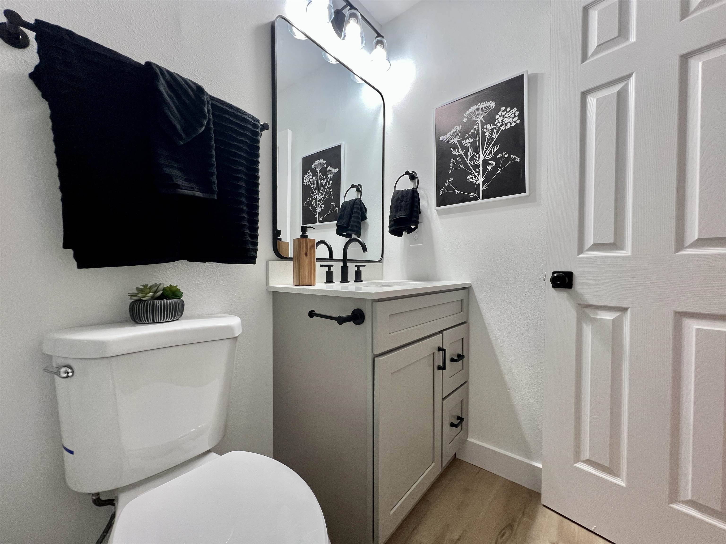116 Sara Avenue East Daphne, AL 36527 - Photo 23 of 31 Bathroom