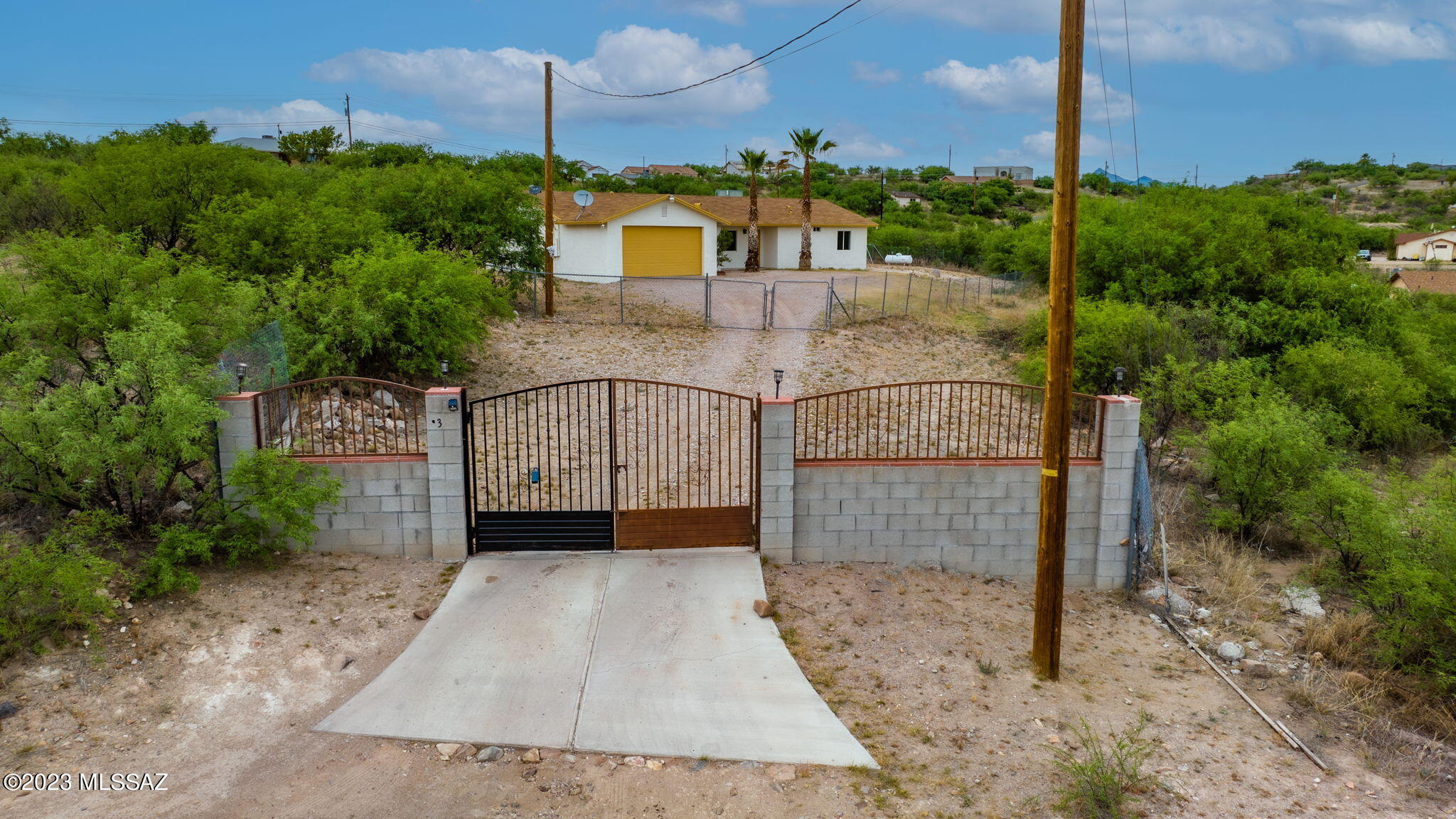 332 Ures Court Rio Rico, AZ 85648 - Photo 3 of 34