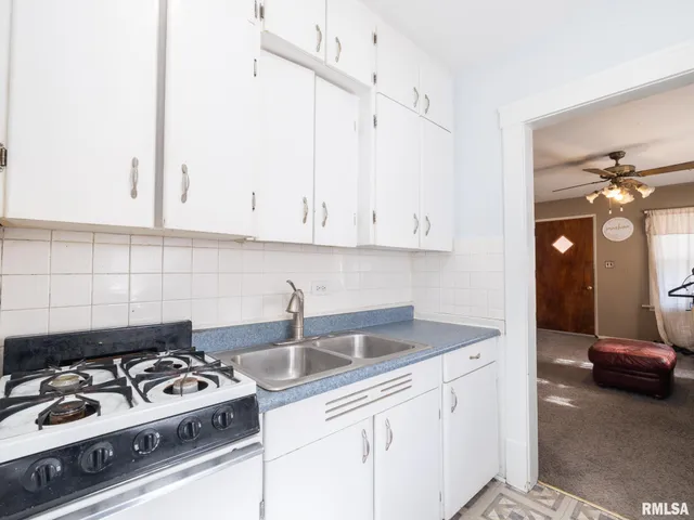 $70,000 | 1105 West Gilbert Avenue, Peoria, IL 61604