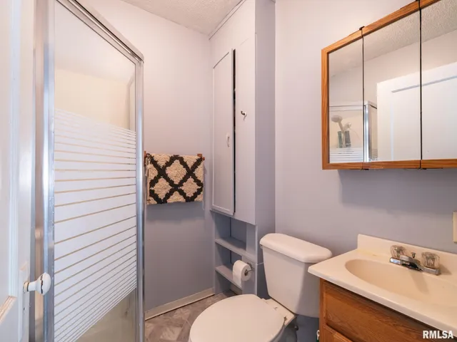 $70,000 | 1105 West Gilbert Avenue, Peoria, IL 61604