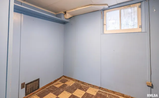 $70,000 | 1105 West Gilbert Avenue, Peoria, IL 61604