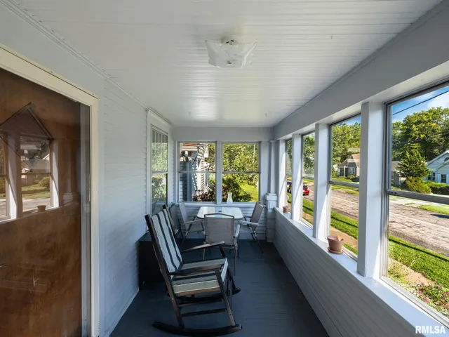 $70,000 | 1105 West Gilbert Avenue, Peoria, IL 61604