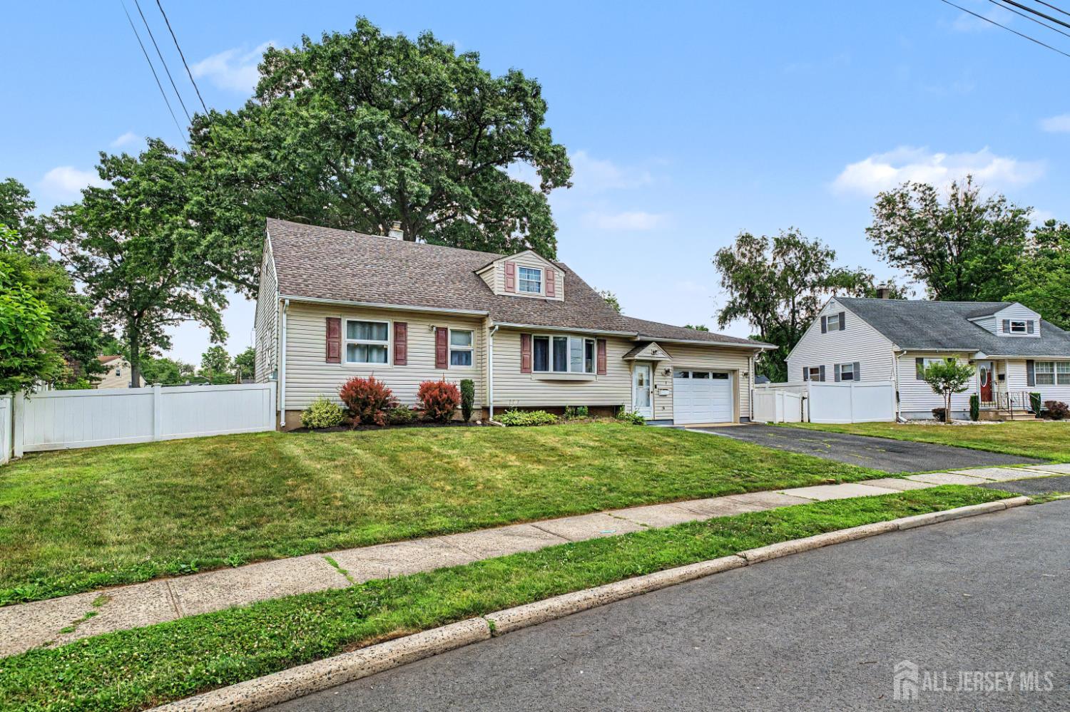 3 Darwin Road Somerset, NJ 08873 - Photo 2 of 29