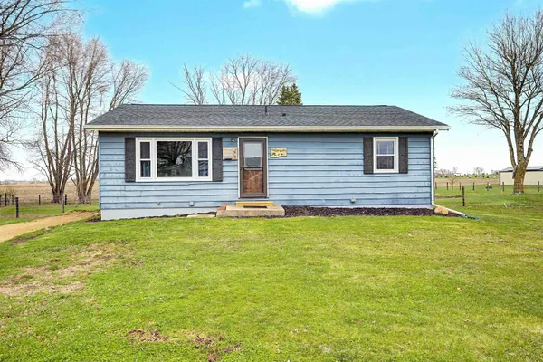 $119,900 | 208 West Garfield Street, Pearl City, IL 61062