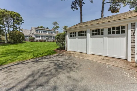 $2,995,000 | 8 Skinequit Lane, Harwich, MA 02661