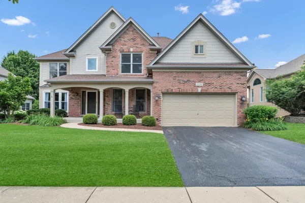 $750,000 | 2198 Sutton Drive, South Elgin, IL 60177