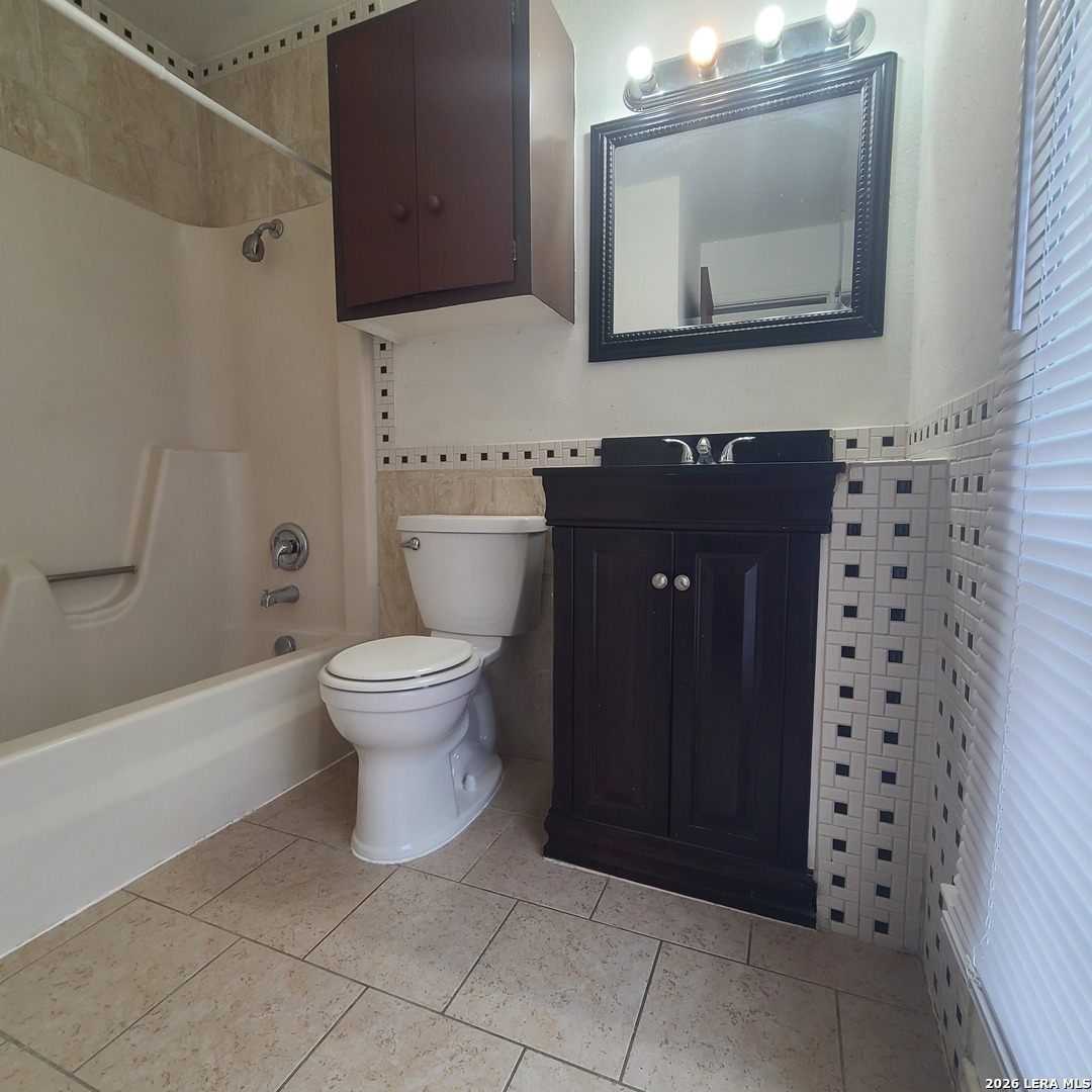 6602 Spring Manor Street San Antonio, TX 78249 - Photo 12 of 32