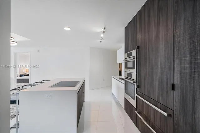 $8,750 | 851 Northeast 1st Avenue, Unit 4603, Miami, FL 33132