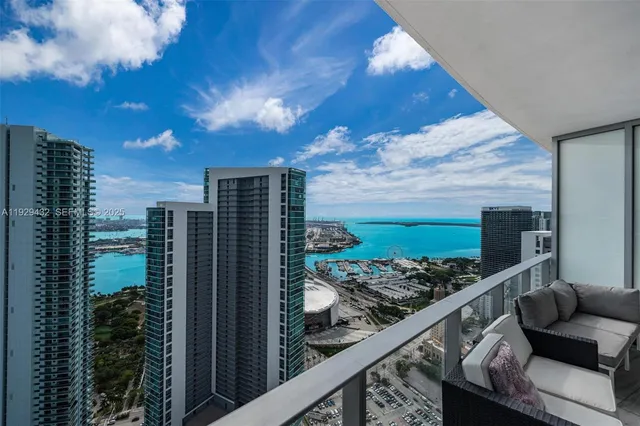 $8,750 | 851 Northeast 1st Avenue, Unit 4603, Miami, FL 33132