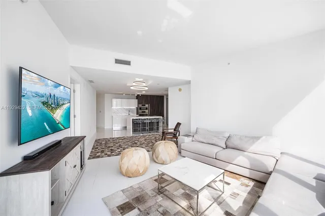 $8,750 | 851 Northeast 1st Avenue, Unit 4603, Miami, FL 33132