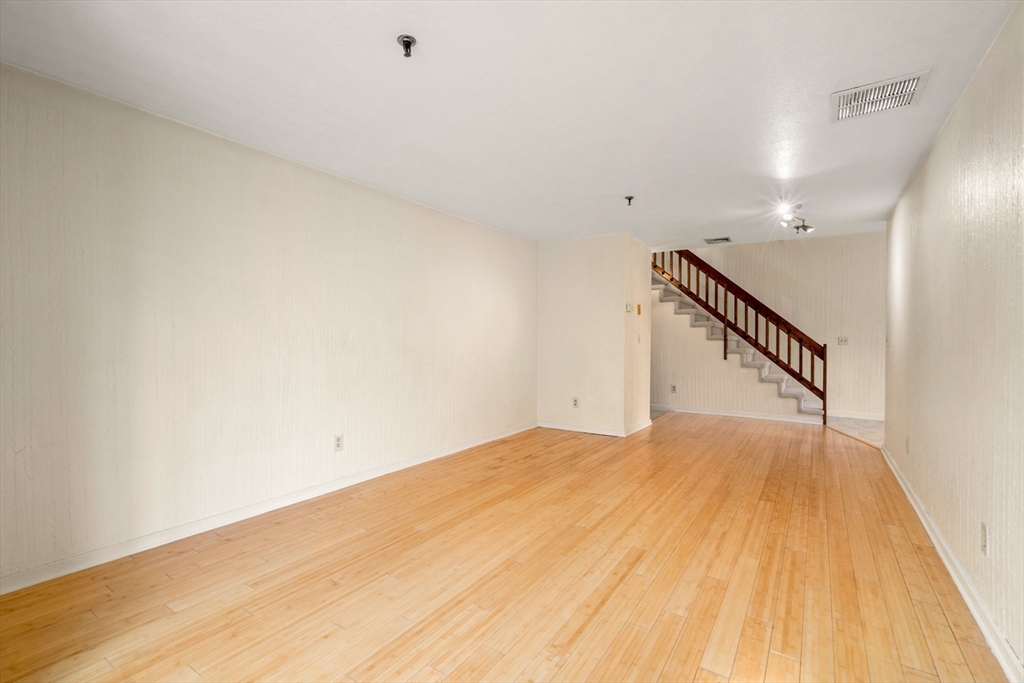 70 West Meadow Road, Unit 20 Haverhill, MA 01832 - Photo 5 of 22