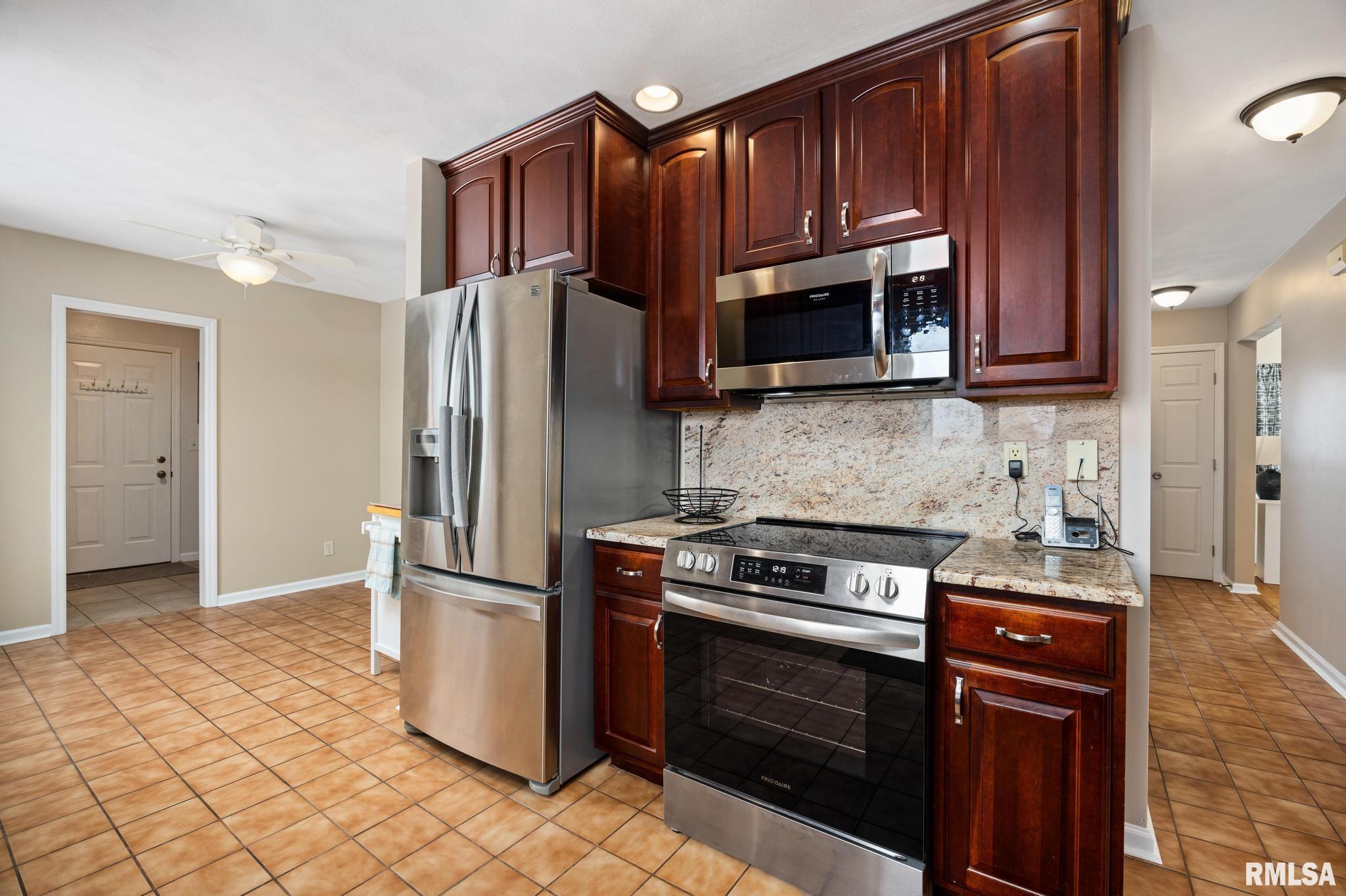 10 Cherry Lane Morton, IL 61550 - Photo 18 of 53