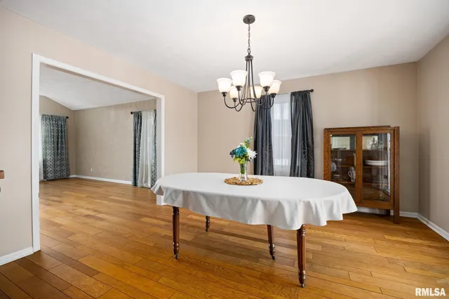 $420,000 | 10 Cherry Lane, Morton, IL 61550