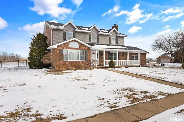 $420,000 | 10 Cherry Lane, Morton, IL 61550