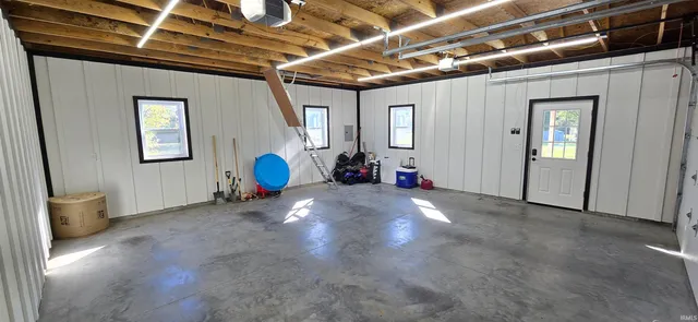 $344,000 | 513 Park Street, Loogootee, IN 47553