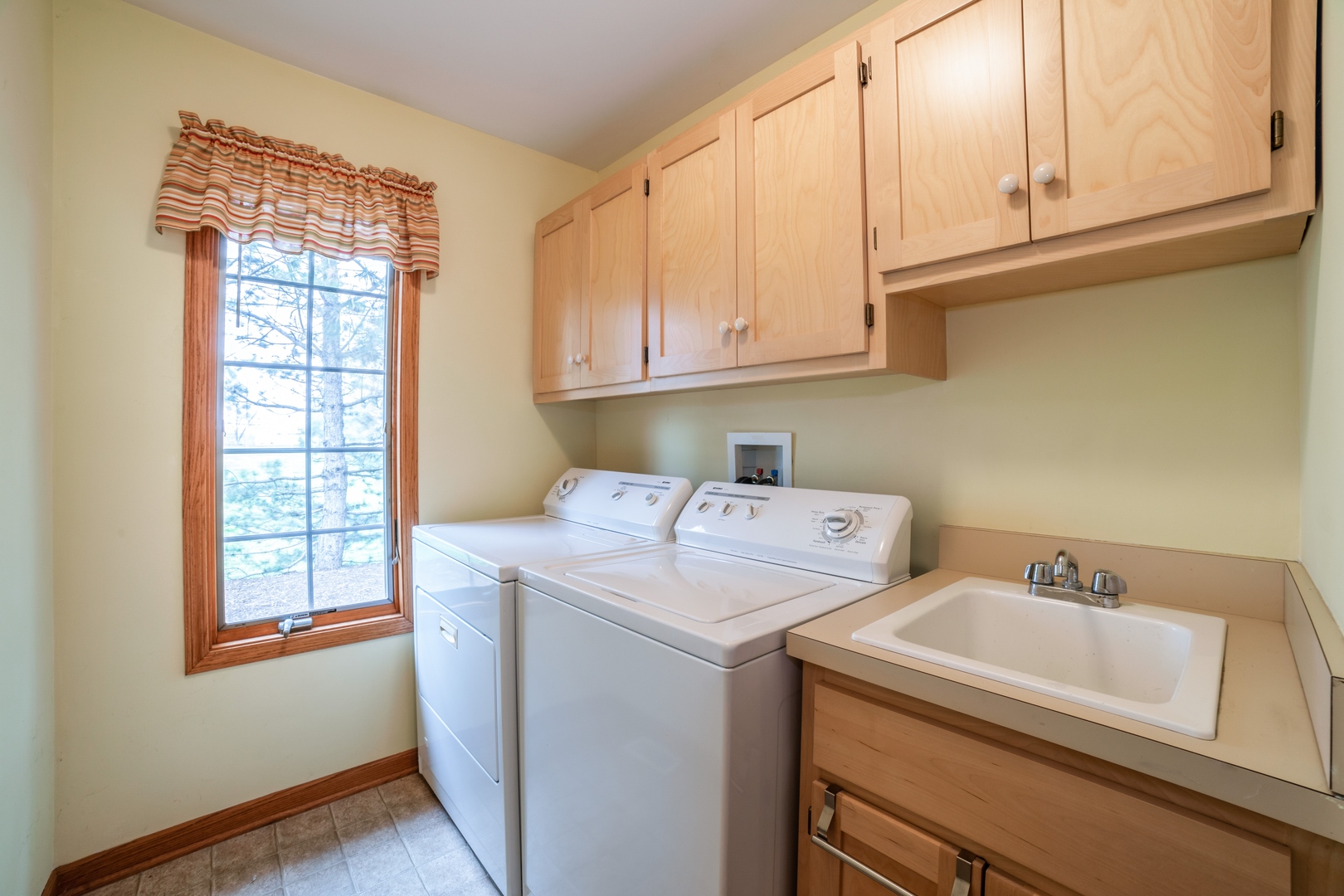 471 Linden Circle Beecher, IL 60401 - Photo 9 of 13